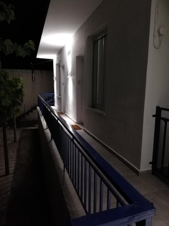 Rilassunte Luxury Apartments Potos Luaran gambar
