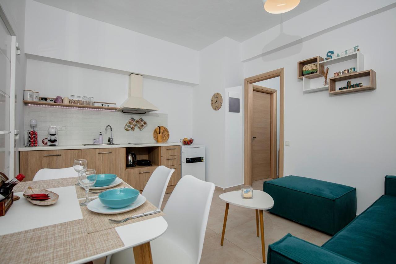Rilassunte Luxury Apartments Potos Luaran gambar